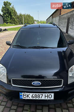 Хэтчбек Ford Fusion 2003 в Корнине