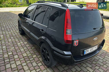 Хэтчбек Ford Fusion 2003 в 