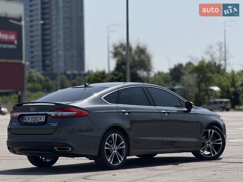 Седан Ford Fusion 2016 в Киеве