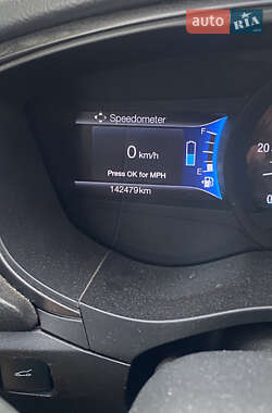 Седан Ford Fusion 2017 в 