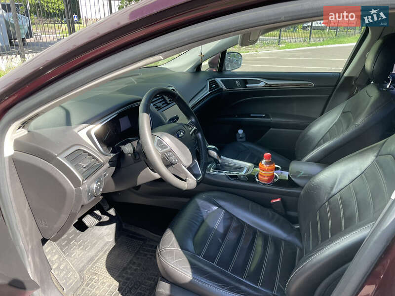 Седан Ford Fusion 2012 в Звягеле