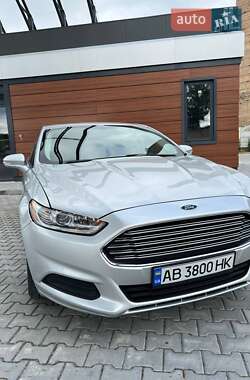 Седан Ford Fusion 2015 в 