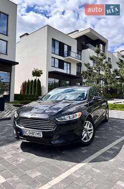Седан Ford Fusion 2013 в 