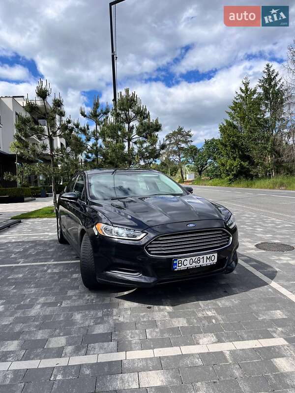 Седан Ford Fusion 2013 в Ужгороде