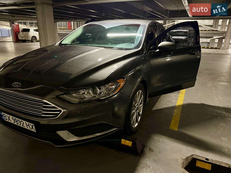 Седан Ford Fusion 2016 в Шепетівці