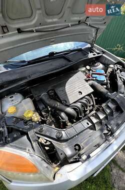 Хэтчбек Ford Fusion 2006 в 
