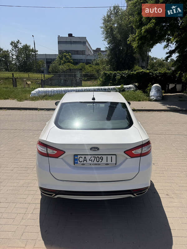 Седан Ford Fusion 2016 в Черкассах