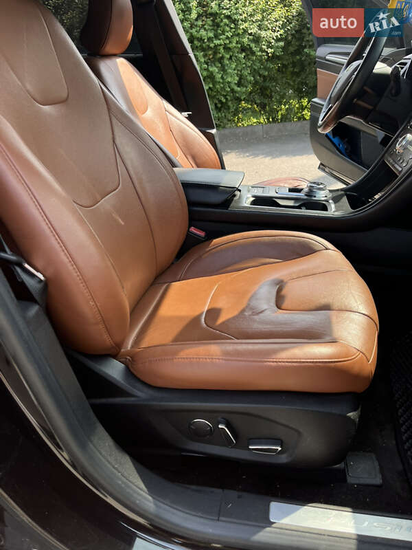 Седан Ford Fusion 2019 в Тернополе