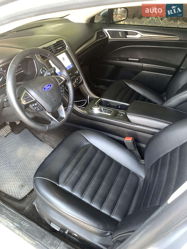 Седан Ford Fusion 2019 в Днепре