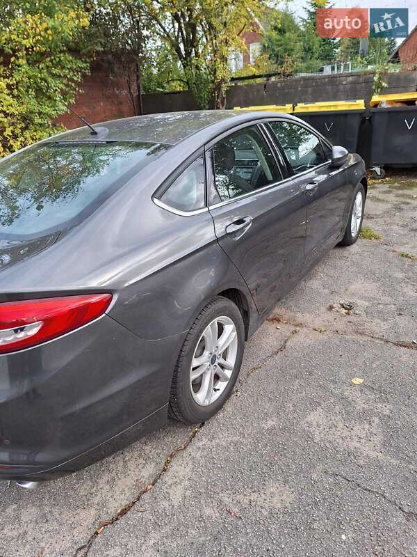 Седан Ford Fusion 2018 в Киеве
