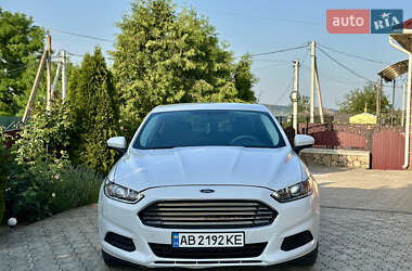 Седан Ford Fusion 2016 в 