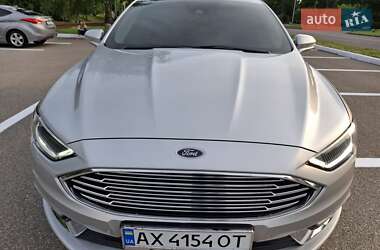 Седан Ford Fusion 2016 в 