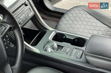 Седан Ford Fusion 2016 в 