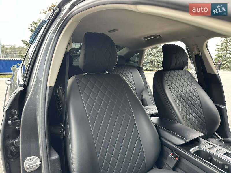 Седан Ford Fusion 2016 в Києві