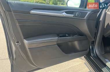 Седан Ford Fusion 2013 в Києві