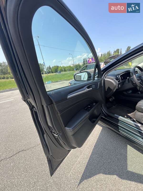 Седан Ford Fusion 2013 в Киеве фото 32 Седан Ford Fusion 2013 в Киеве