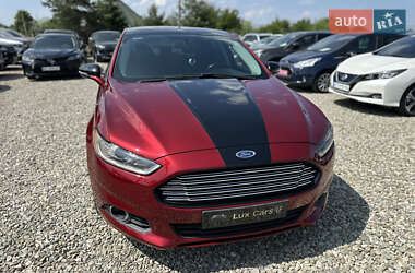 Седан Ford Fusion 2016 в 