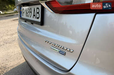 Седан Ford Fusion 2019 в 