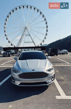 Седан Ford Fusion 2019 в 