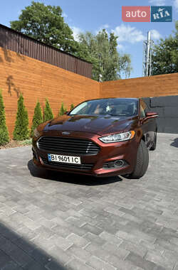 Седан Ford Fusion 2015 в Києві