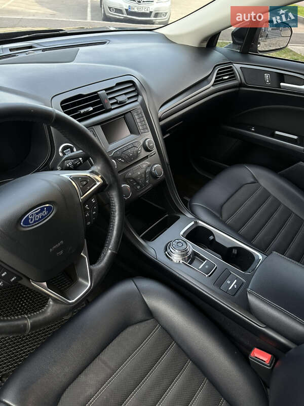 Седан Ford Fusion 2018 в Киеве фото 3 Седан Ford Fusion 2018 в Киеве