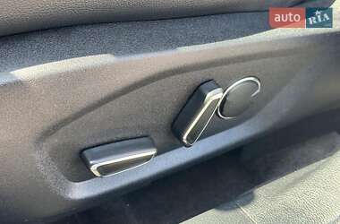 Седан Ford Fusion 2017 в 