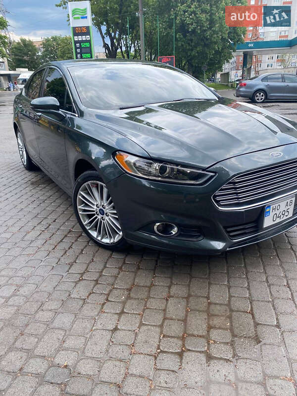 Седан Ford Fusion 2015 в Тернополе