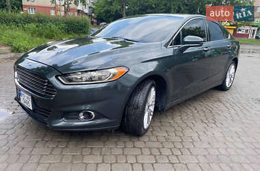 Седан Ford Fusion 2015 в 
