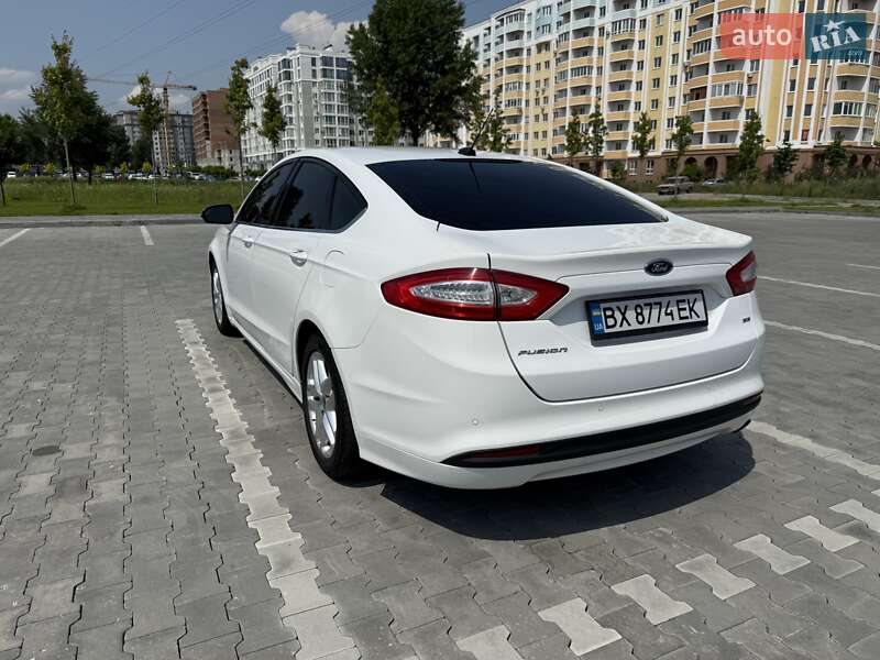 Седан Ford Fusion 2012 в Ирпене