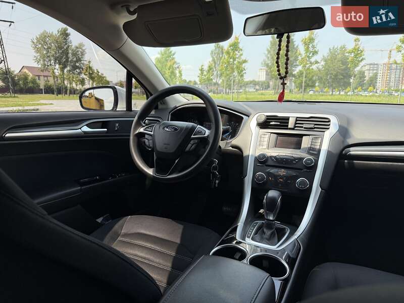 Седан Ford Fusion 2012 в Ирпене