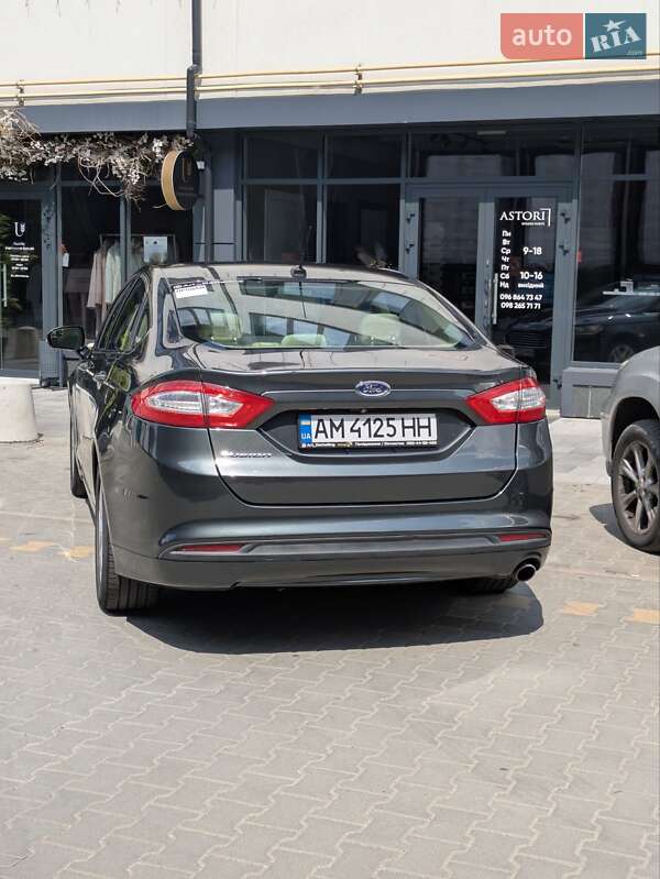Седан Ford Fusion 2014 в Житомире