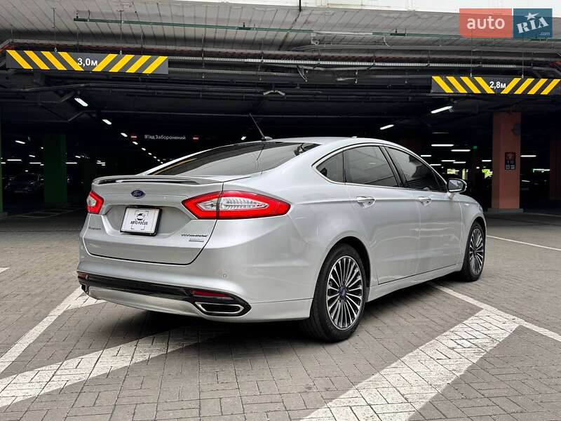 Седан Ford Fusion 2015 в Києві