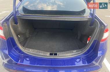 Седан Ford Fusion 2014 в 