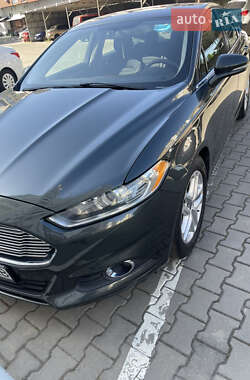 Седан Ford Fusion 2014 в 