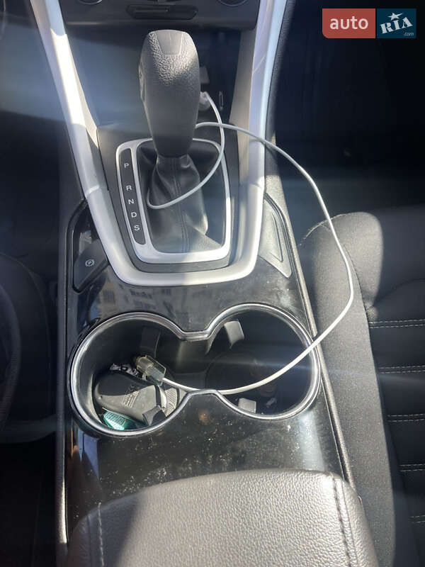 Седан Ford Fusion 2014 в Одесі