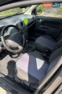Хэтчбек Ford Fusion 2007 в 