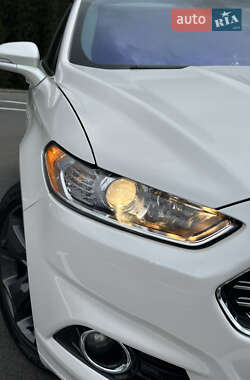 Седан Ford Fusion 2014 в 