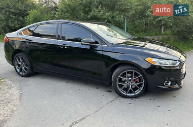 Седан Ford Fusion 2015 в 