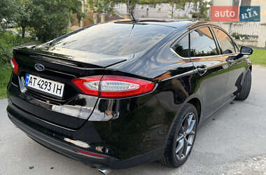 Седан Ford Fusion 2015 в 