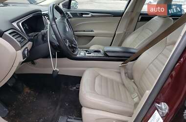 Седан Ford Fusion 2018 в 