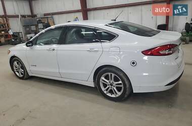 Седан Ford Fusion 2018 в 