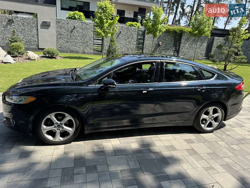 Седан Ford Fusion 2014 в Черкасах