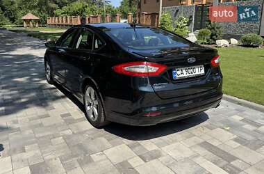 Седан Ford Fusion 2014 в 