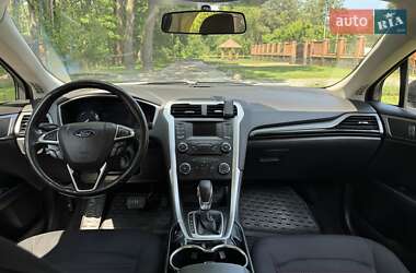 Седан Ford Fusion 2014 в 