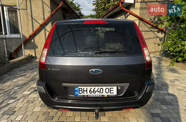 Хэтчбек Ford Fusion 2006 в 