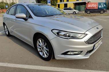 Седан Ford Fusion 2016 в 