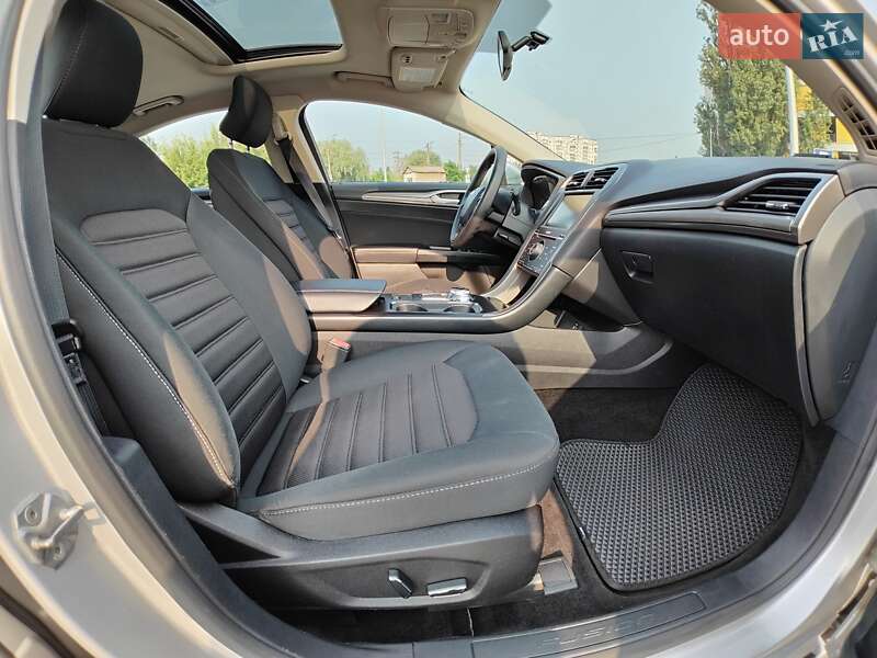 Седан Ford Fusion 2016 в Киеве фото 28 Седан Ford Fusion 2016 в Киеве