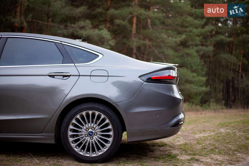 Седан Ford Fusion 2013 в Кременчуге