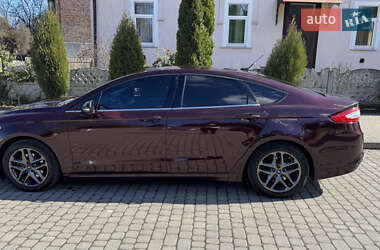 Седан Ford Fusion 2013 в 