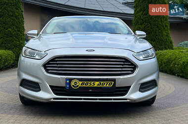 Седан Ford Fusion 2015 в 